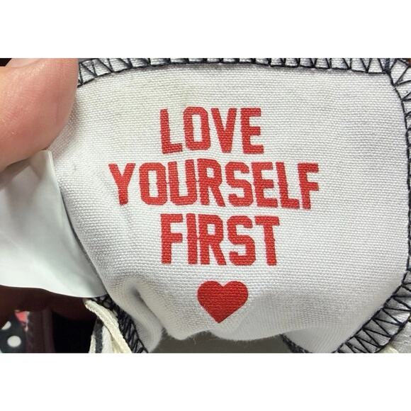 Converse Chuck Taylor All Star Love Yourself First Platform Women Sz 10 Hearts - Picture 12 of 13
